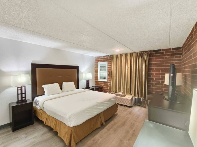 Room 3, Plaza Hotel By OYO Calumet Park Near Alsip I 57, Cook