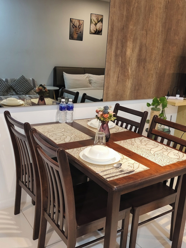 Dining 5, Summer Suites KLCC by CozyNest, Kuala Lumpur