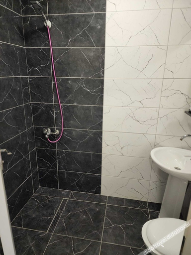 Bathroom, 216 Turkuaz Suit, Maltepe