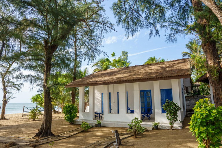2, Tsunami beach hotel arugambay, Pothuvil
