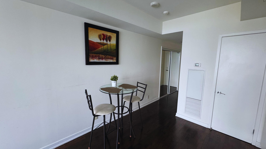 Dining, The Narlowe Residences, Toronto