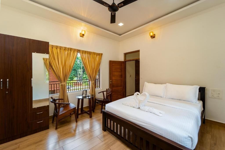 Room 5, Ember Castle by Éden, Uttara Kannada