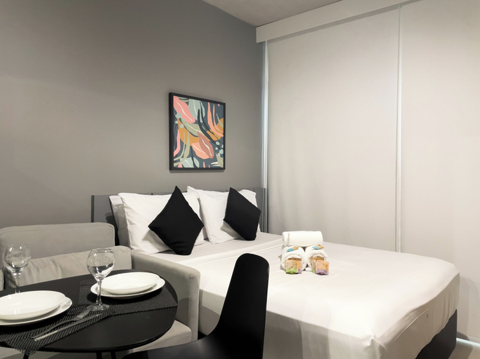 Room 2, On Loefgren, São Paulo