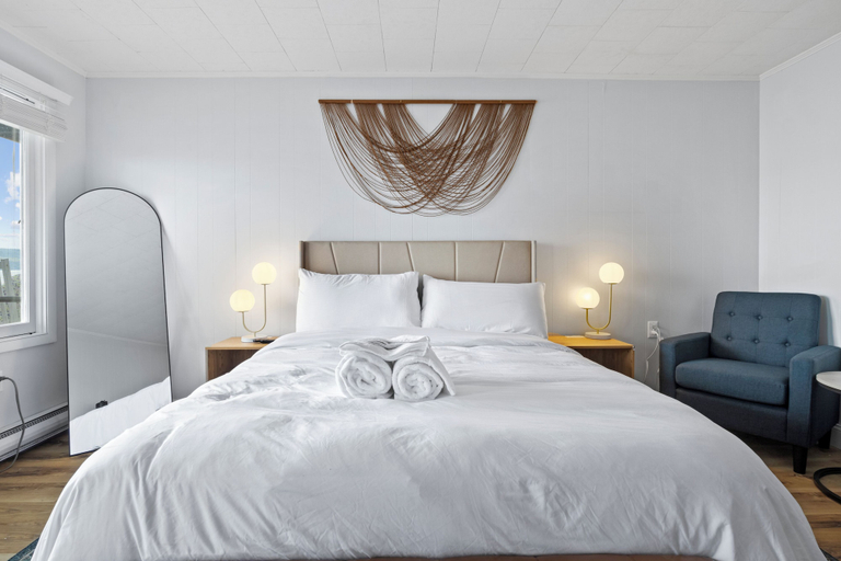 Bedroom 3, Showboat Hotel, Yates