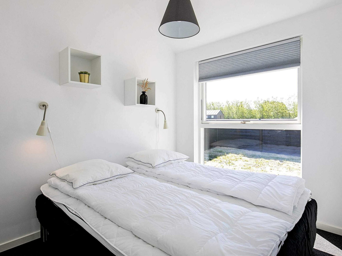 Bedroom 2, 5 Star Holiday Home in Lokken, Jammerbugt
