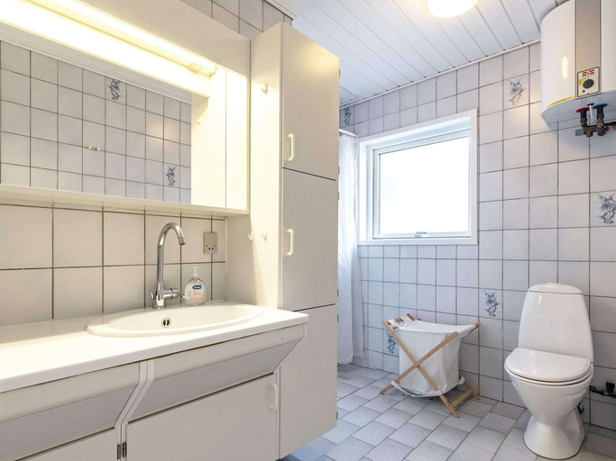 Bathroom, 4 Star Holiday Home in Jerup, Frederikshavn