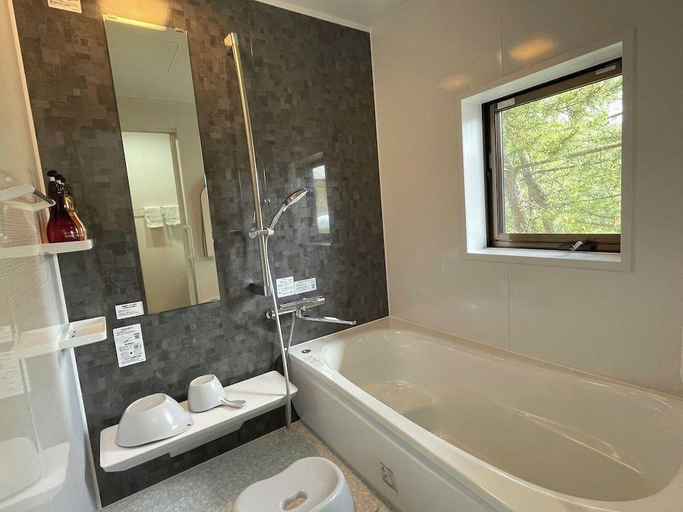 Bathroom 4, hotel hakuryuko resort, Higashihiroshima
