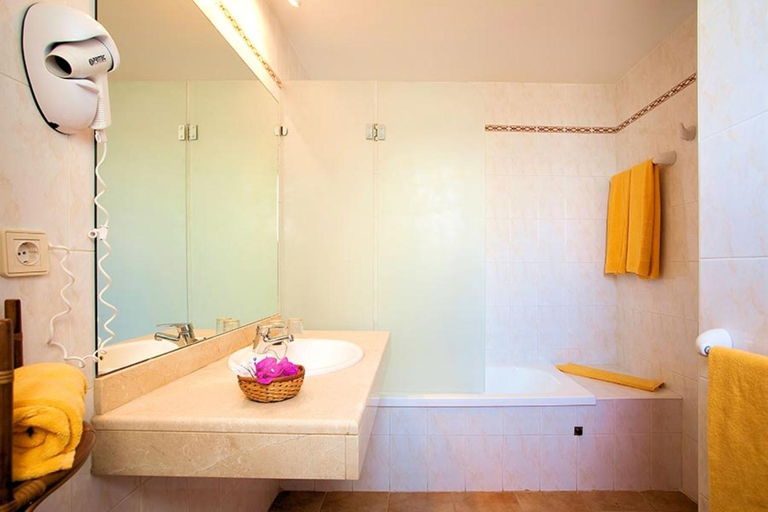 Bathroom 4, SBH Hotel Royal Monica, Las Palmas