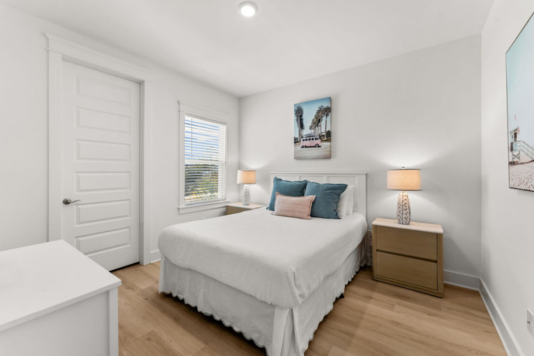 Room 5, Parkside on 30A by Panhandle Getaways, Walton