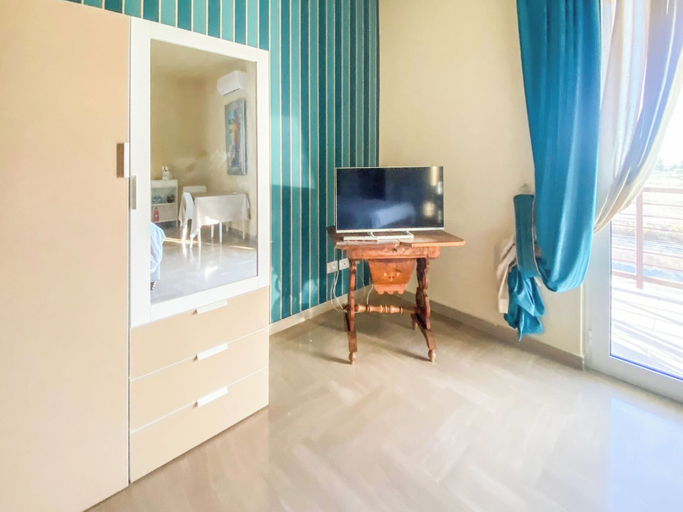 Living area, Blue Room - Camera con Bagno Privato, Bari