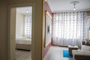 Others 4, Nova Pera Apartment, Beyoğlu