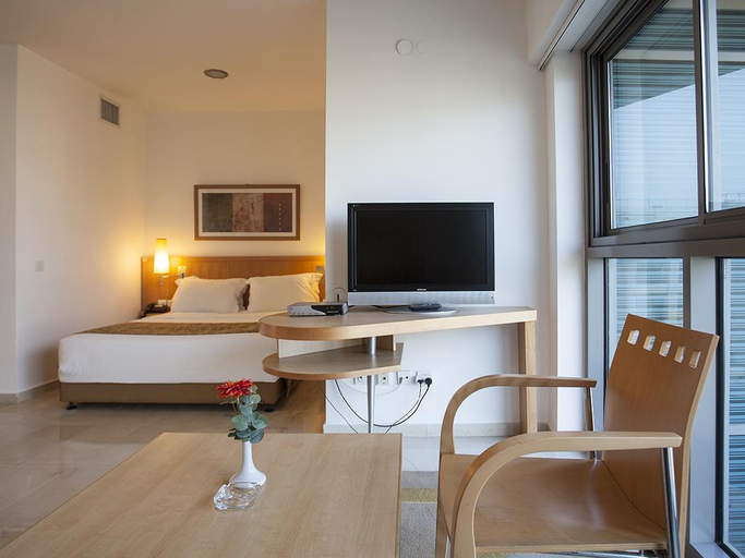 Bedroom, ApartHotel Okeanos on the Beach
