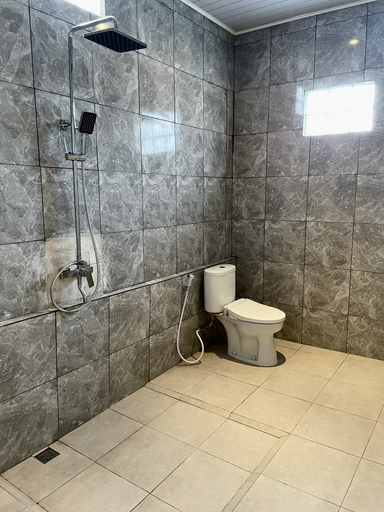 Bathroom 5, Kubu Srikandi, Gianyar