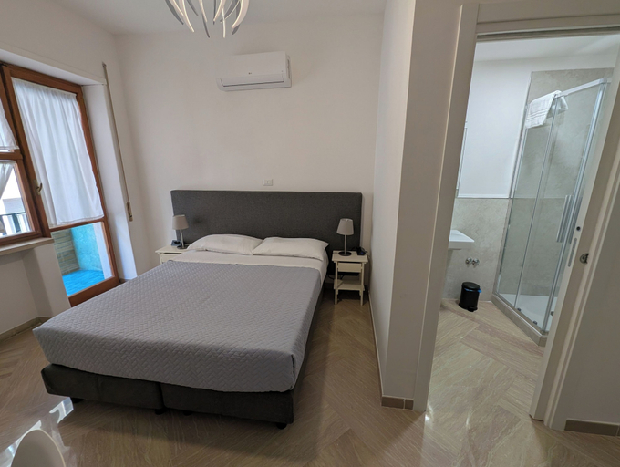 Bedroom 4, Napoli City Inn, Napoli