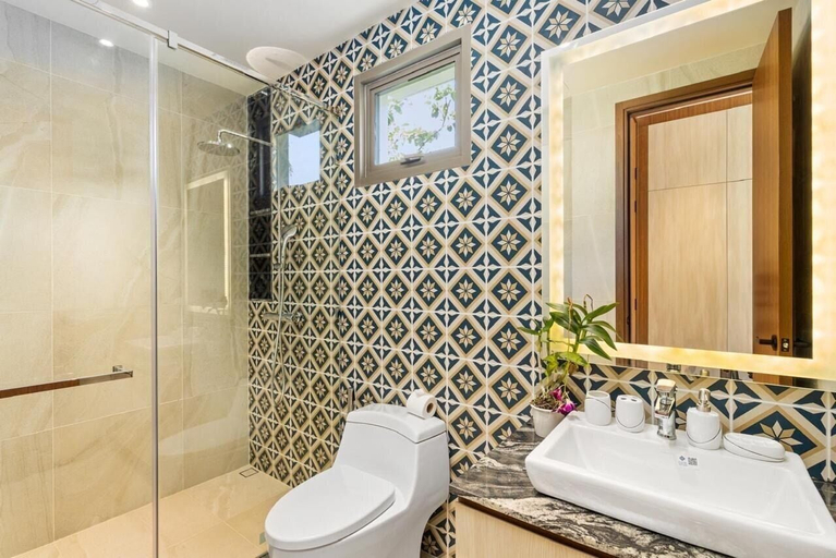 Bathroom 5, The Ozone Pool Villas by NLA, Pulau Phuket