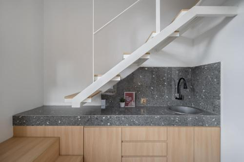 Kitchen 4, Cove Rhys Living, Jakarta Barat