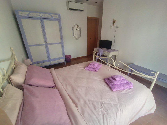 Others 2, B&B Fantasia, Savona