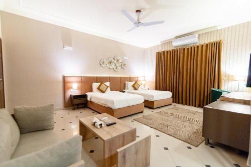 Others 5, Sheltons Rezidor Islamabad, Islamabad