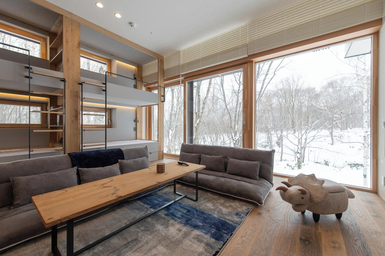 Others 4, Shakuzen, Niseko