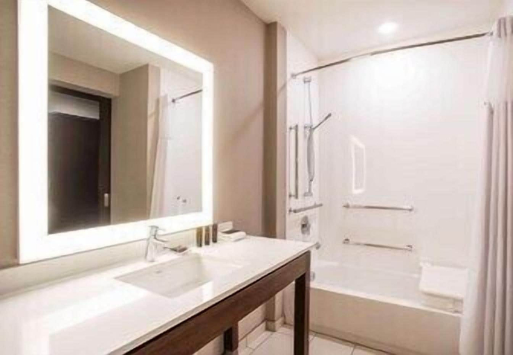 Bathroom 3, City Express by Marriott Denver Airport, Denver