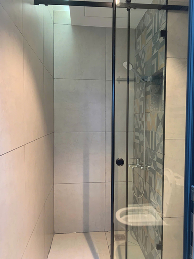 Bathroom 5, Serenity Hotel Near Tan Son Nhat Airport, Tân Bình