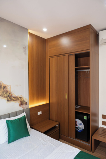 Room 2, 12 Ao Ca Hotel, Hạ Long