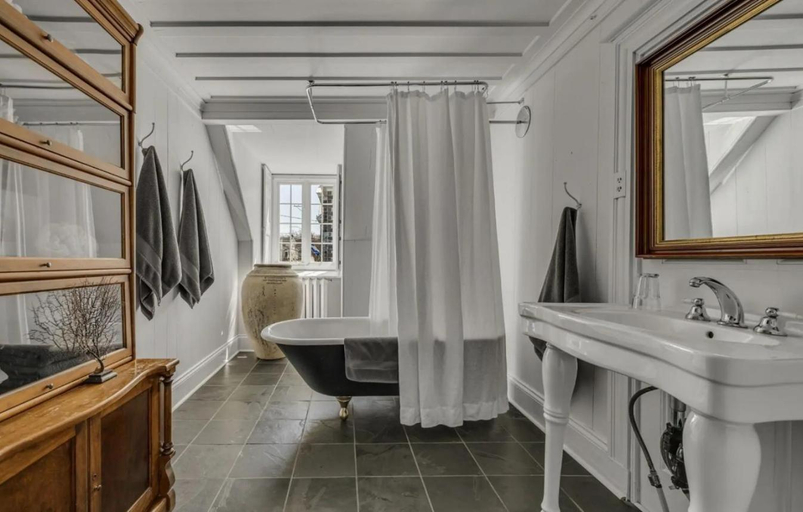 Others 3, Le Vieux Presbytere, Bellechasse