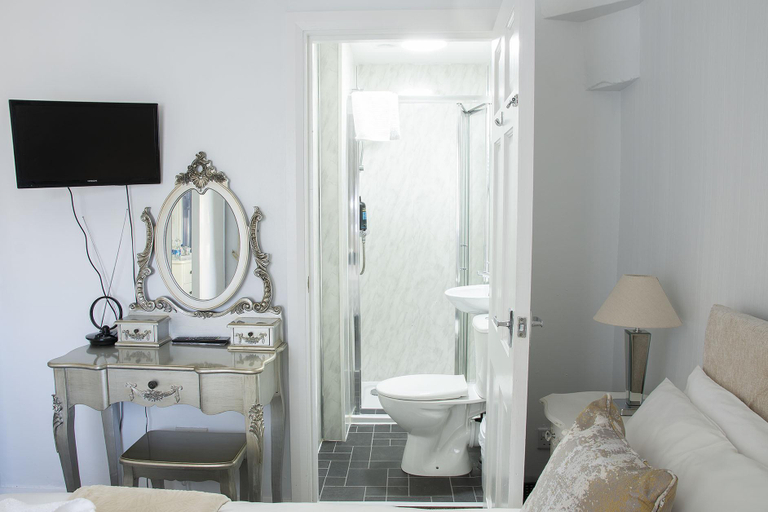 Others 5, Bishop Gate B&B, Derry and Strabane