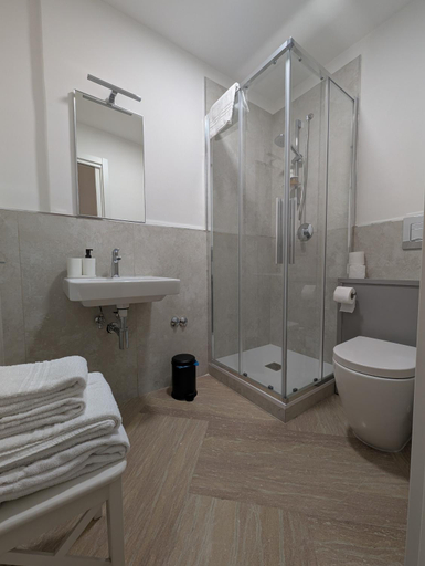 Bathroom 4, Napoli City Inn, Napoli