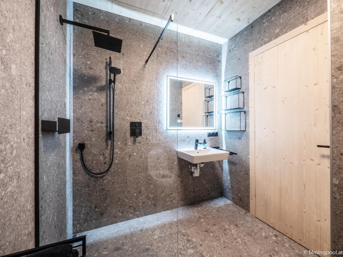 Bathroom, Apartment in Mieders near Ski Lift, Innsbruck Land