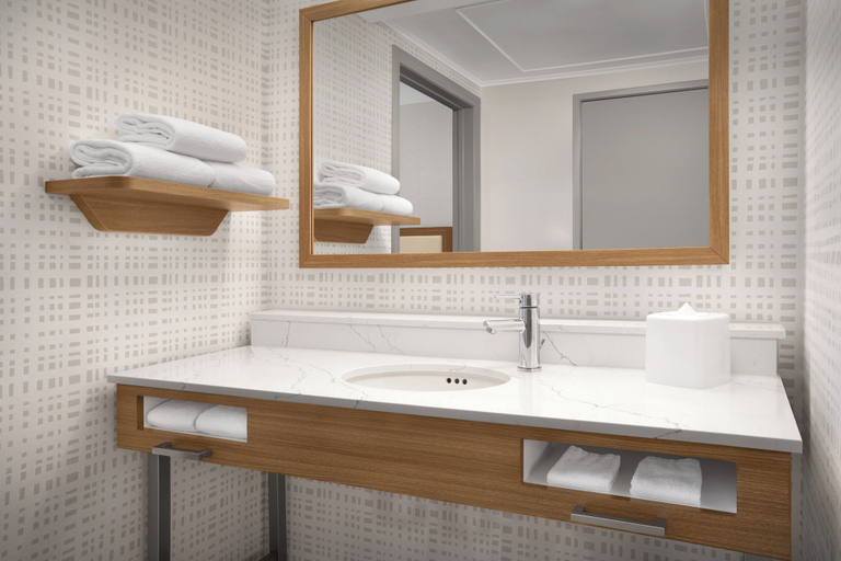 Bathroom 5, Hampton Inn & Suites San Clemente, Orange