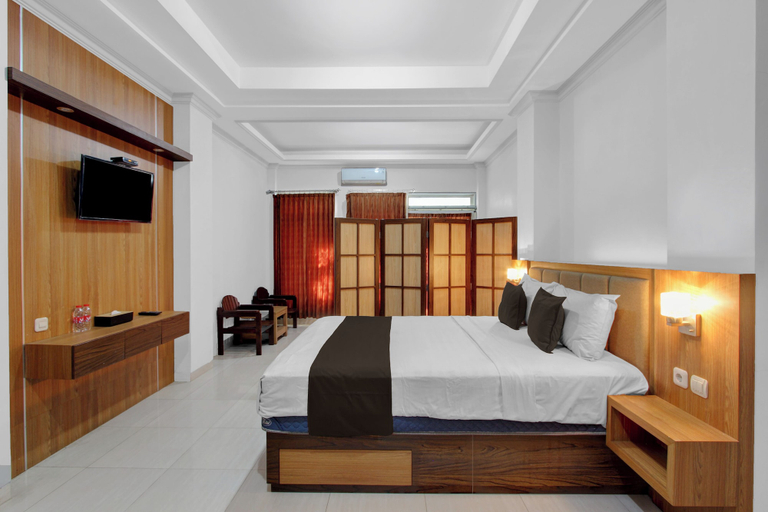 Room 2, Collection O near Stasiun Solo Balapan f, Solo