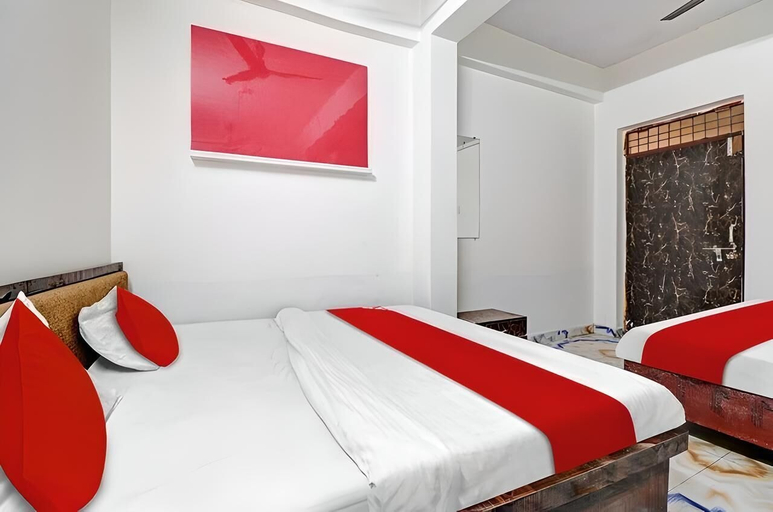 Room 3, Shri Mangal Palace, Gwalior