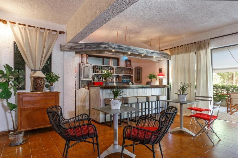 Bar (on property), emmanuel apartments, South Aegean