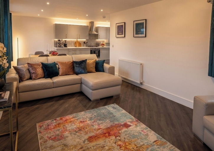 Living area, 2 Bed, Sleeps 4, Pet Friendly, Free Parking, Rotherham