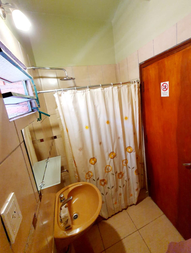 Bathroom 5, La Valentina, Tumbaya