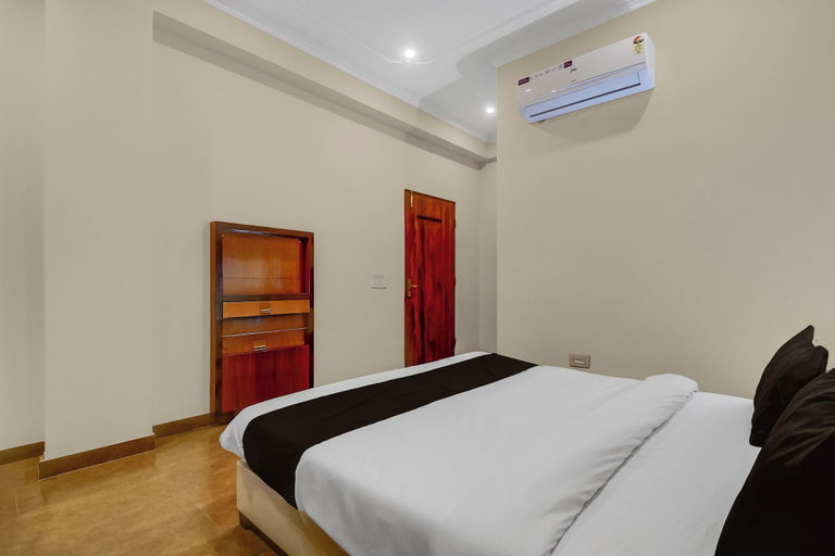 Bedroom 3, Hotel Runway Jaipur Airport Sanganer, Jaipur