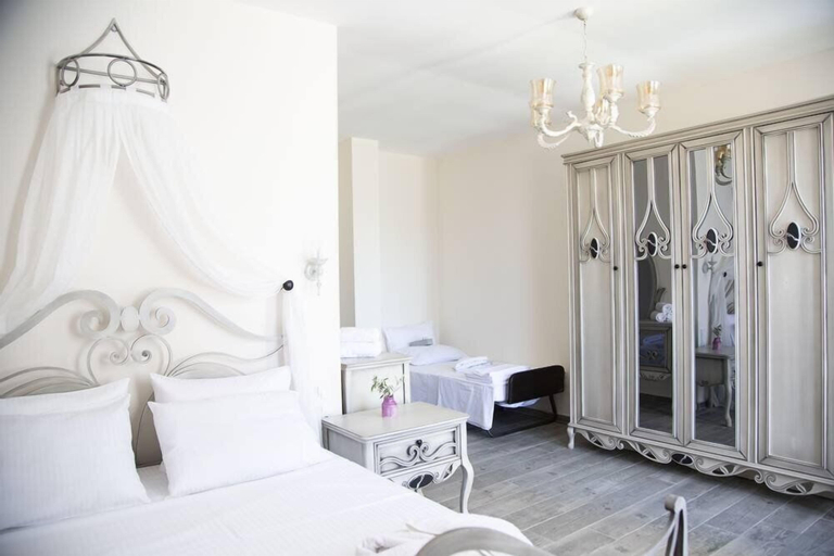 Bedroom 3, Efruze Otel, Ayvalık