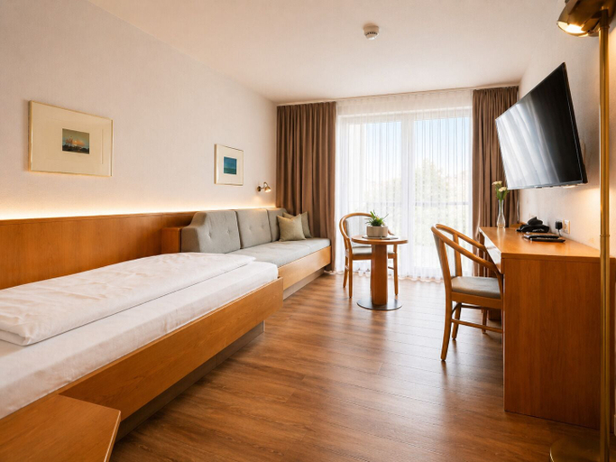 Bedroom 3, CityHotel Feuerbach, Stuttgart