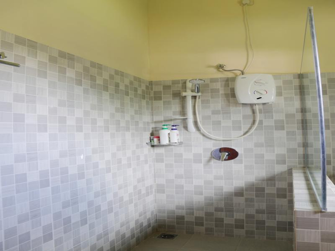 Bathroom, Whiterose Guesthouse, Lombok
