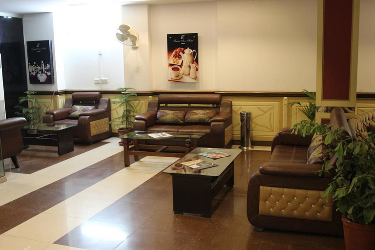 Public Area, Hotel Tourist Inn, Lahore