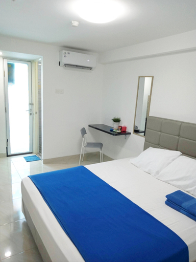 Others 3, Smart TV Room Studio Green Park View, West Jakarta