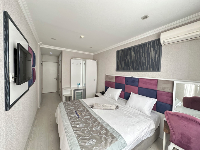 Others 3, Akar otel, Merkez