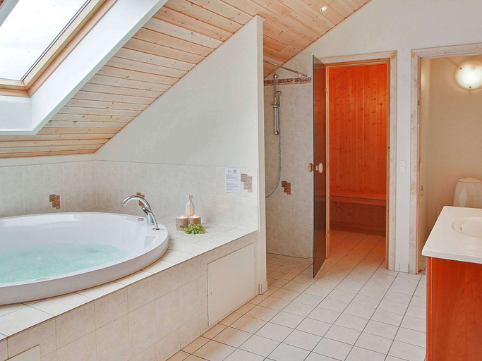 Bathroom 3, 5 Star Holiday Home in Idestrup, Guldborgsund