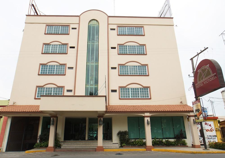 Exterior & Views 2, Hotel Victoria Poza Rica by Brahma, Tihuatlán