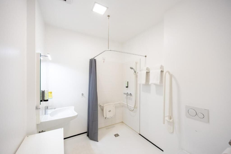 Bathroom 3, sHome Self-Check-in Hotel Graz, Graz