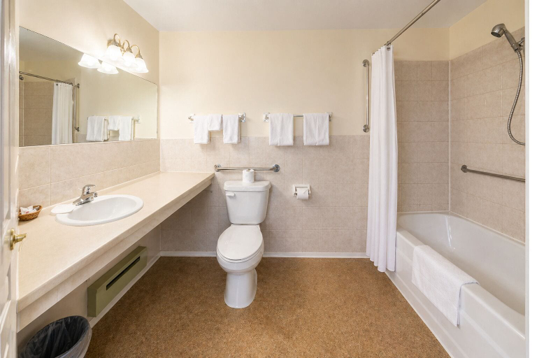 Bathroom 3, Baddeck Inn, Victoria