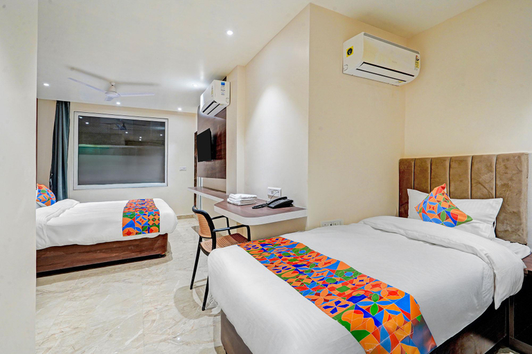 Bedroom 4, Fabhotel Symphony Regency, Varanasi
