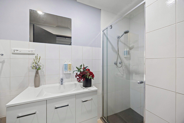 Bathroom 4, Cosmo On Bank, Adelaide