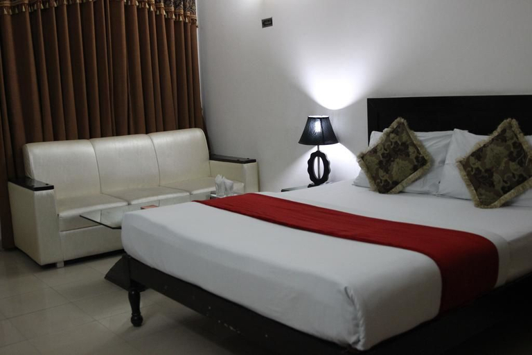Bedroom 2, Hotel Tourist Inn, Lahore